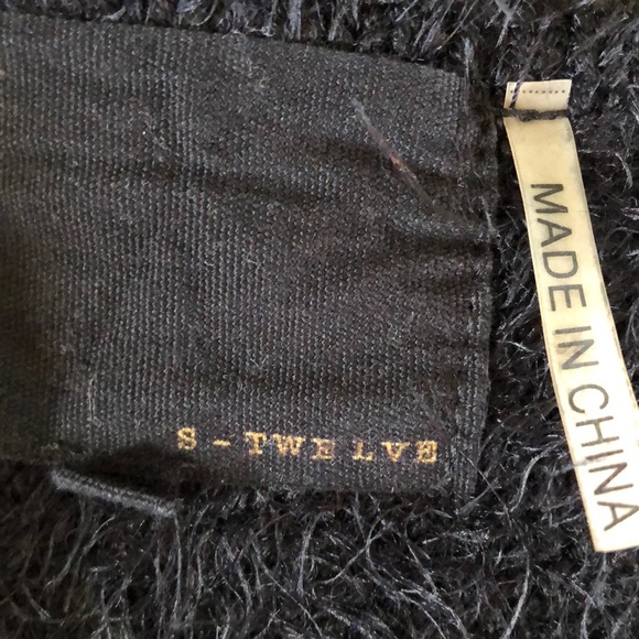 🌺S-Twelve black, gold & grey sweater🌺 - Picture 7 of 7